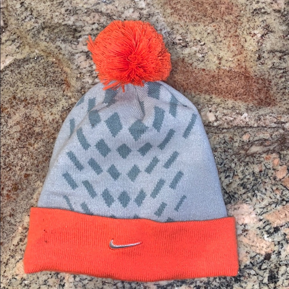 Nike elite beanie